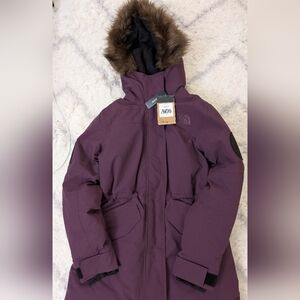 The North Face Women's Expedition Mcmurdo Parka - Blackberry Wine
